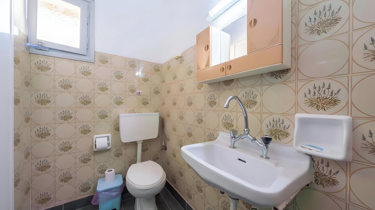 Photo of Bathroom in Notos