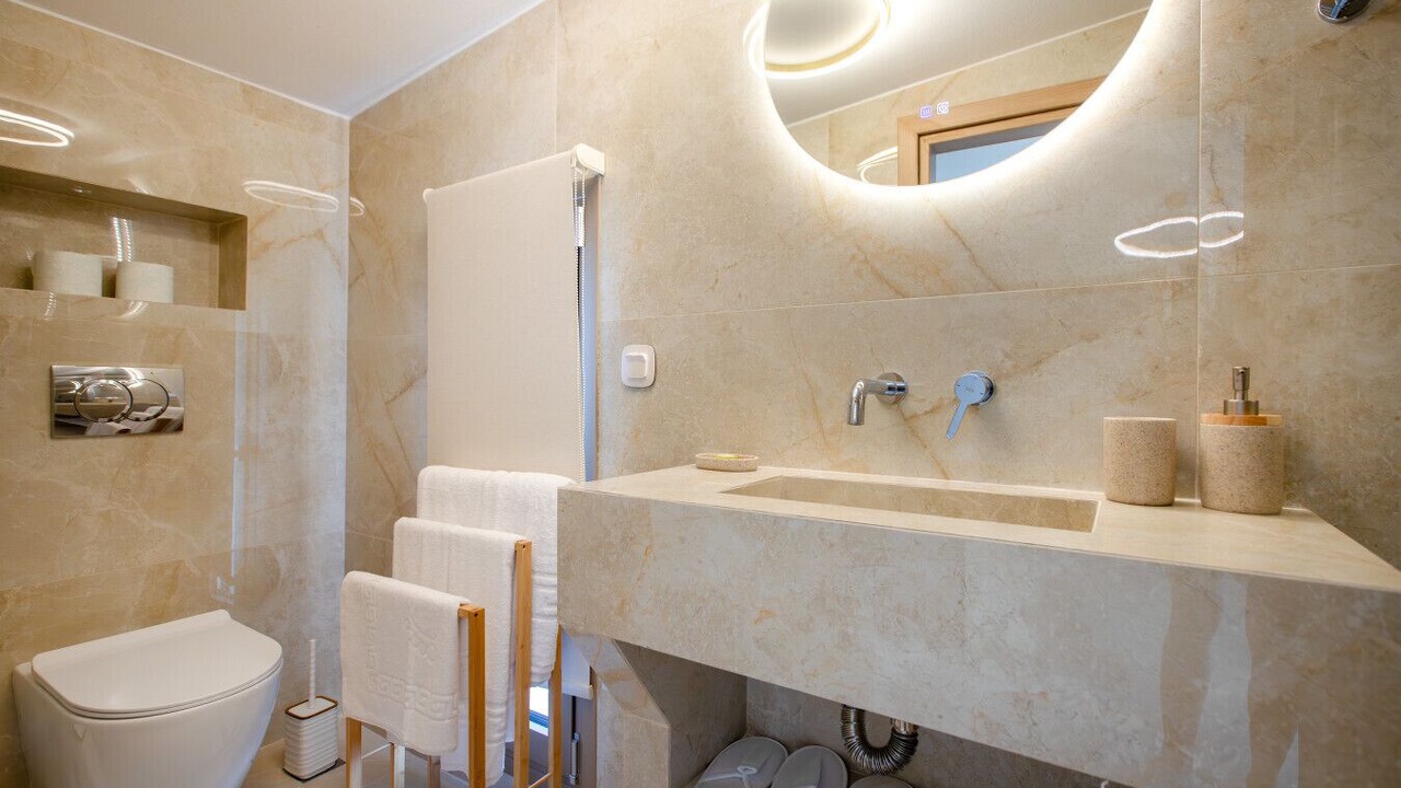 Photo of Bathroom in Flogita