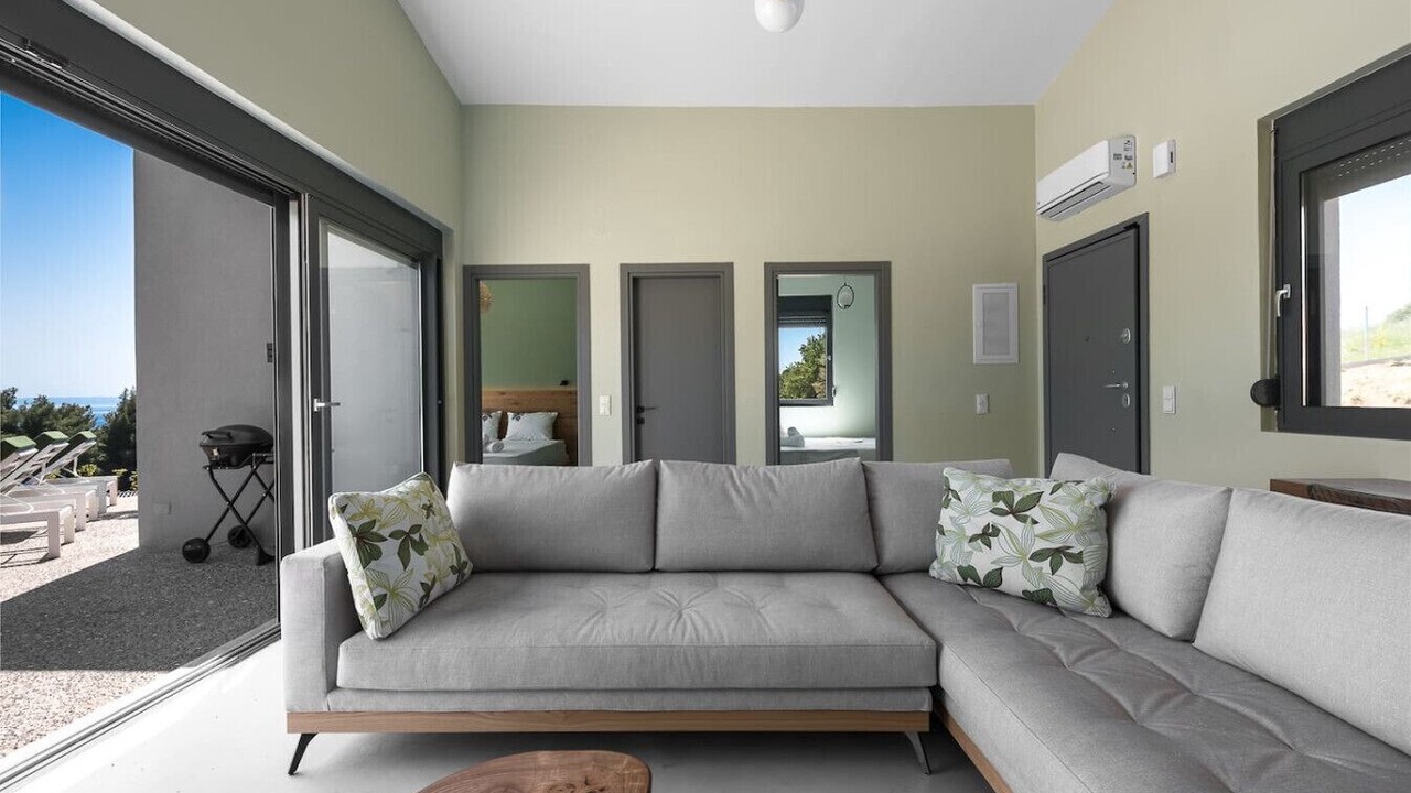 Photo of Livingroom in Sithonia
