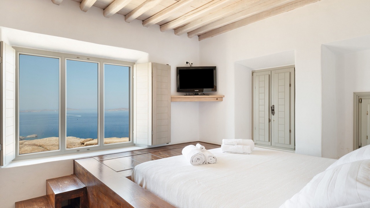 Photo of Bedroom in Faros Armenistis