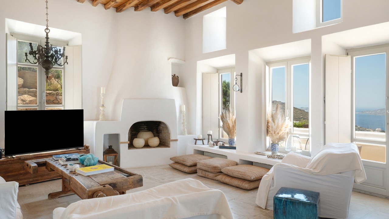 Photo of Livingroom in Faros Armenistis