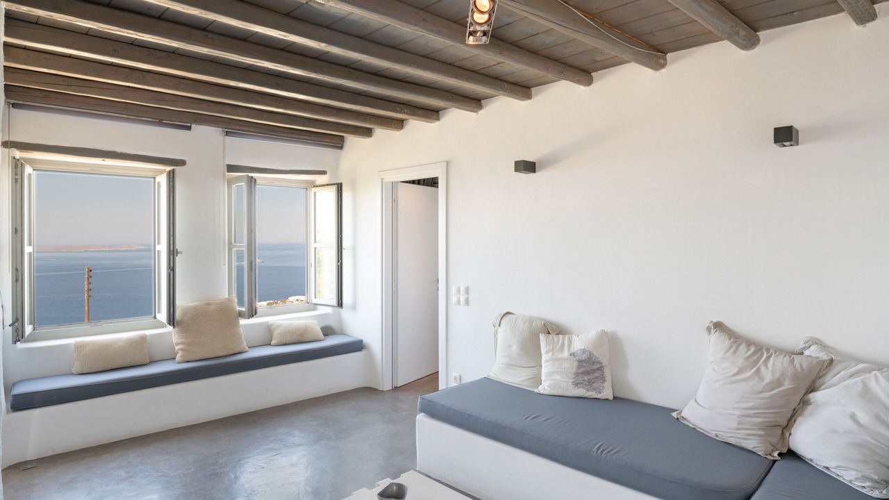 Photo of Livingroom in Faros Armenistis