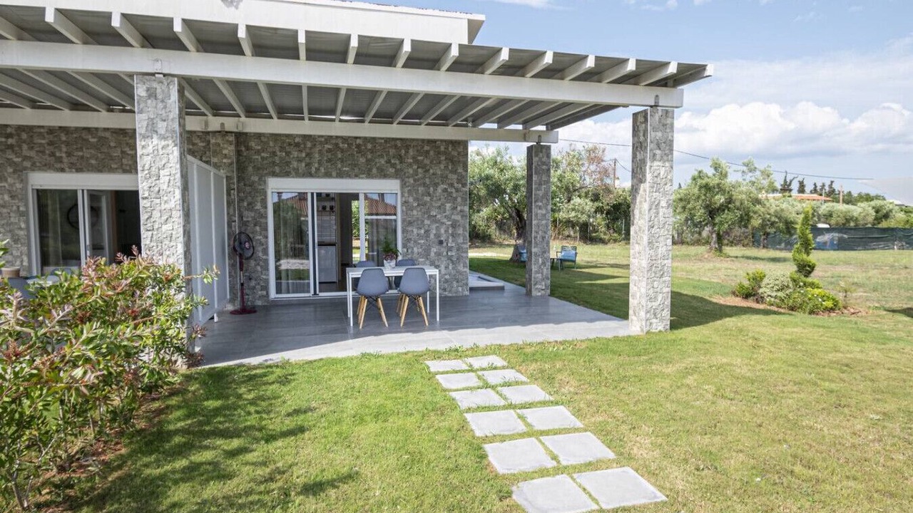 Photo of Outdoor in Kalivia Poliyirou