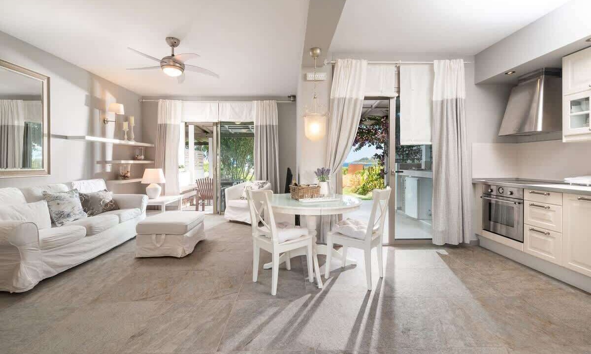 Photo of Livingroom in Ormos Panagias