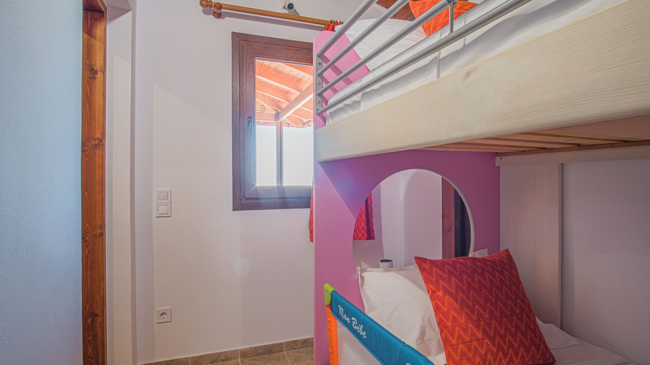 Photo of Bedroom in Linoperamata
