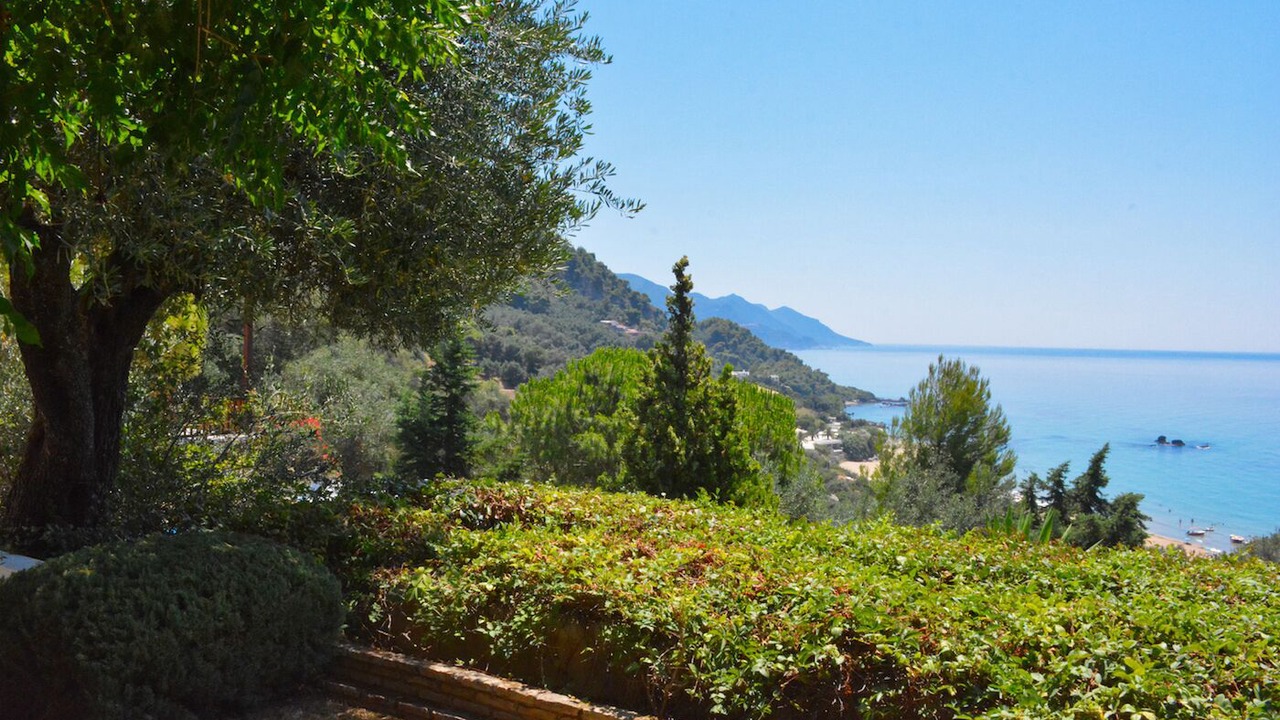 Photo of Outdoor in Parelia