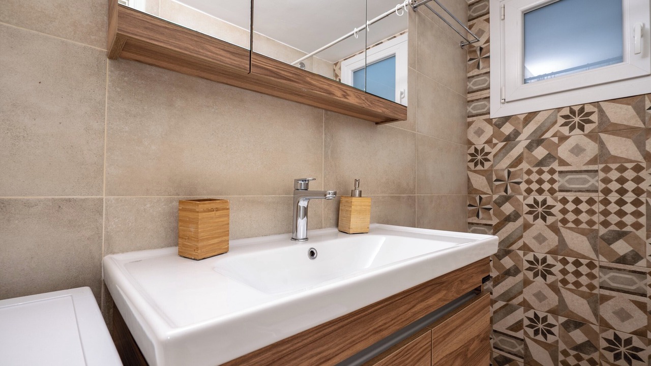 Photo of Bathroom in Nea Smirni