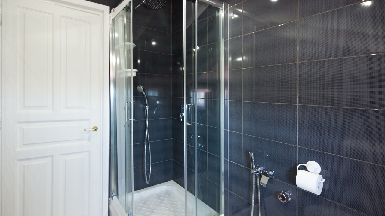 Photo of Bathroom in Petaleia