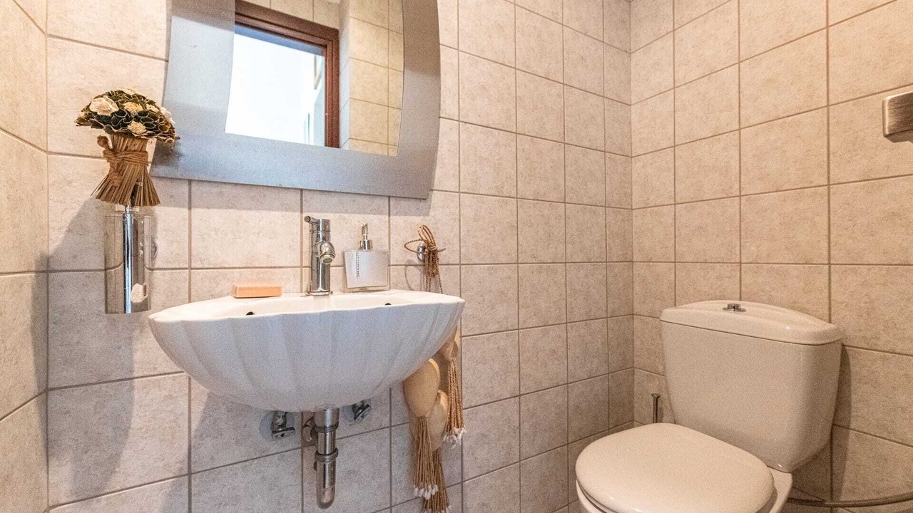 Photo of Bathroom in Aegina Town