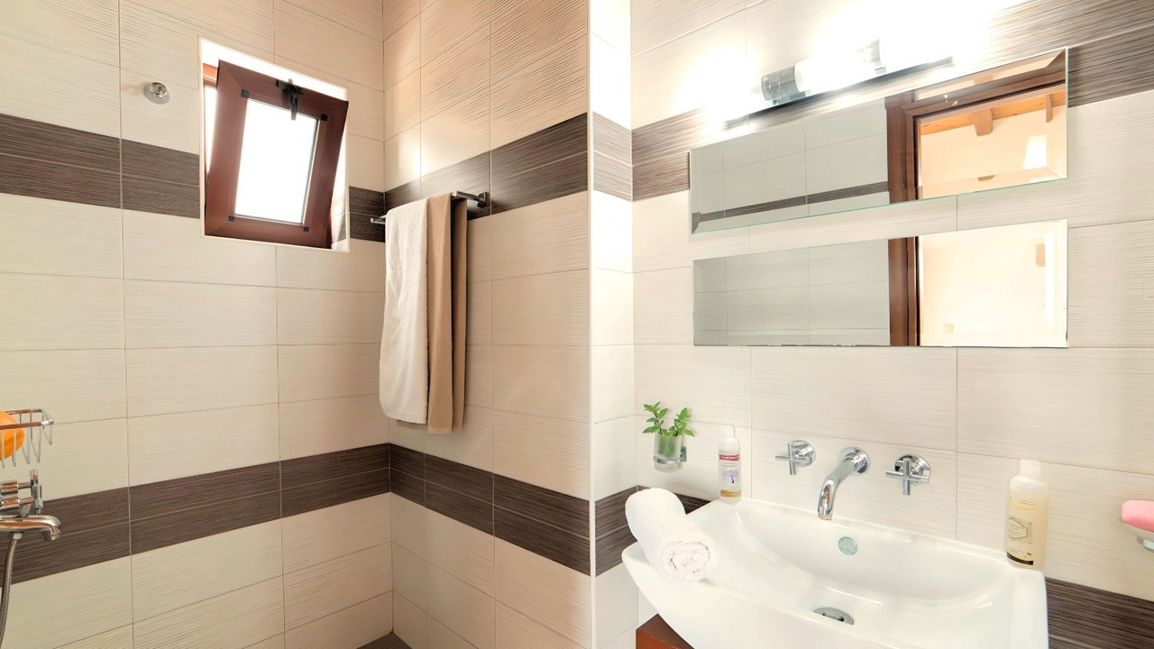 Photo of Bathroom in Mathes