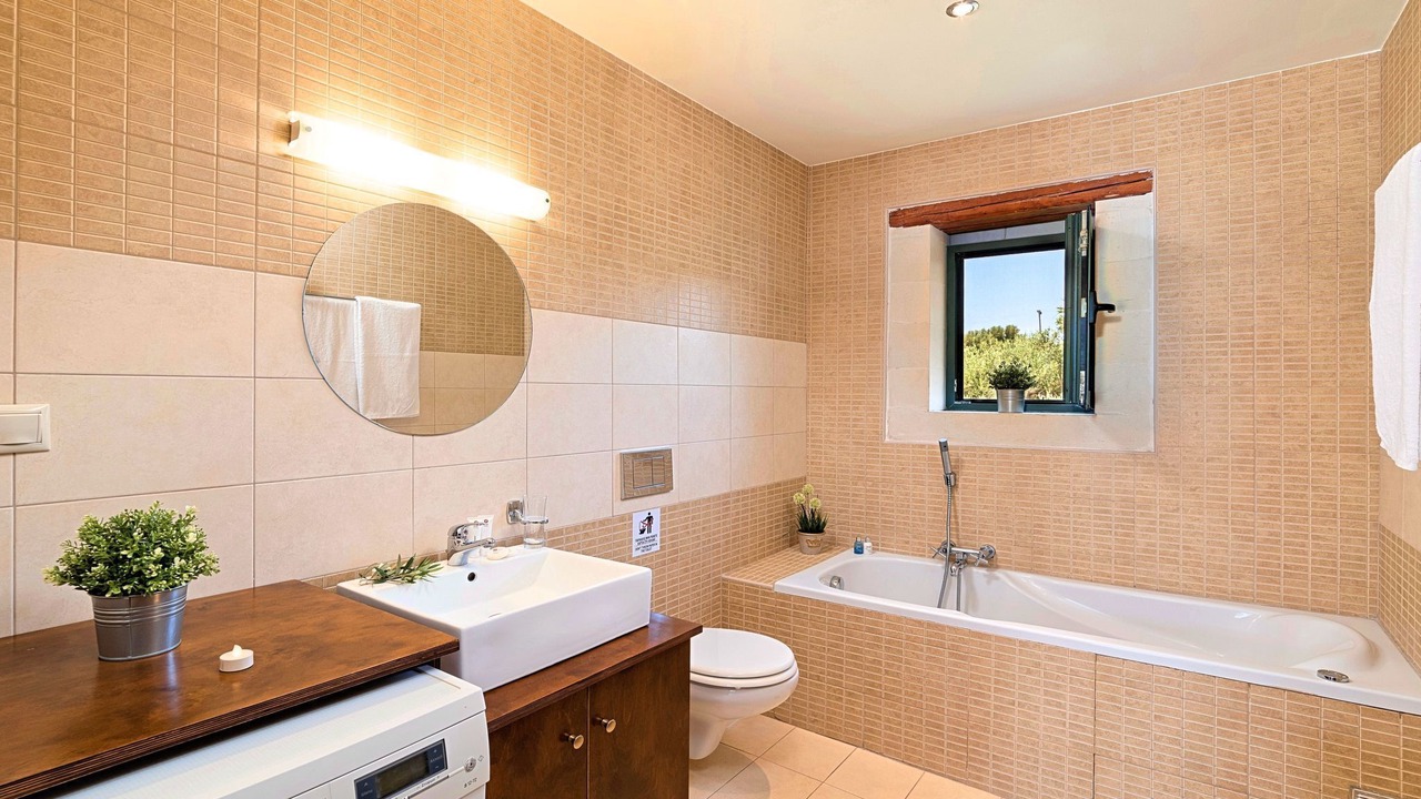 Photo of Bathroom in Mathes