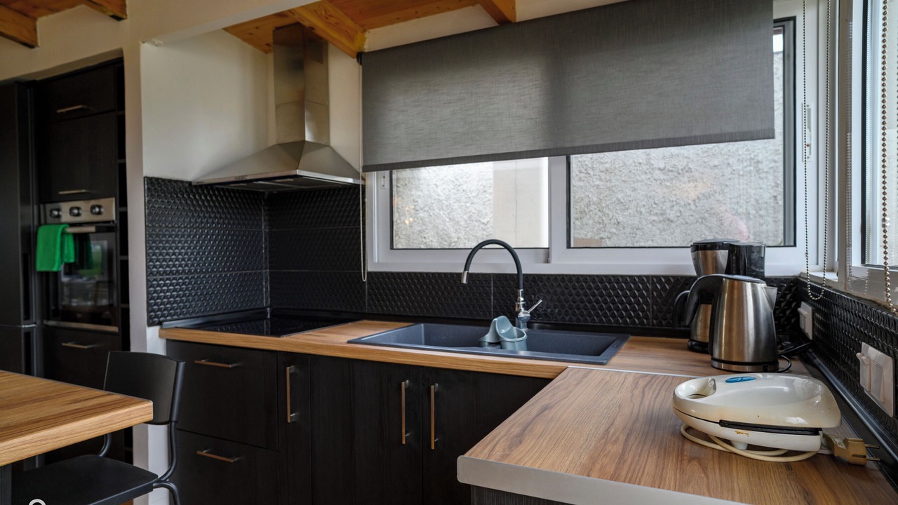 Photo of Kitchen in Aigaleo