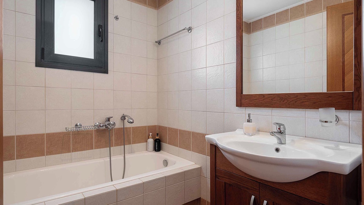 Photo of Bathroom in Kamisiana