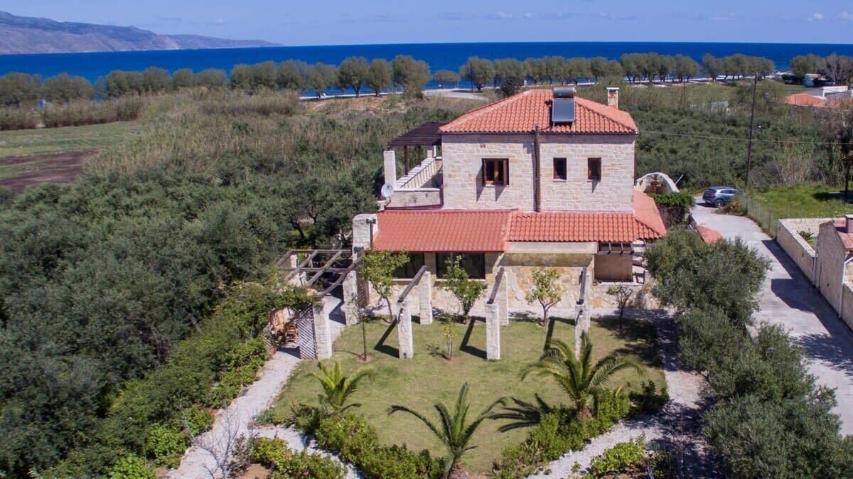Photo of Outdoor in Tavronitis
