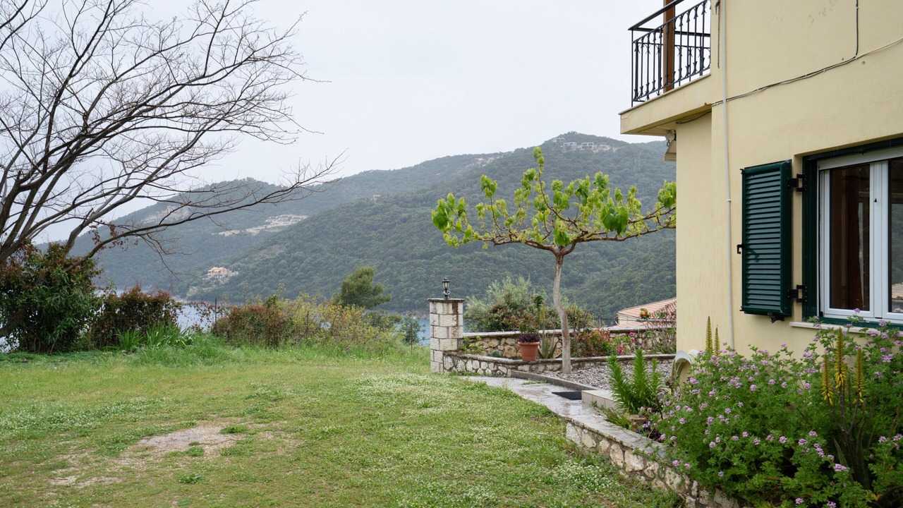 Photo of Outdoor in Mikros Gialos