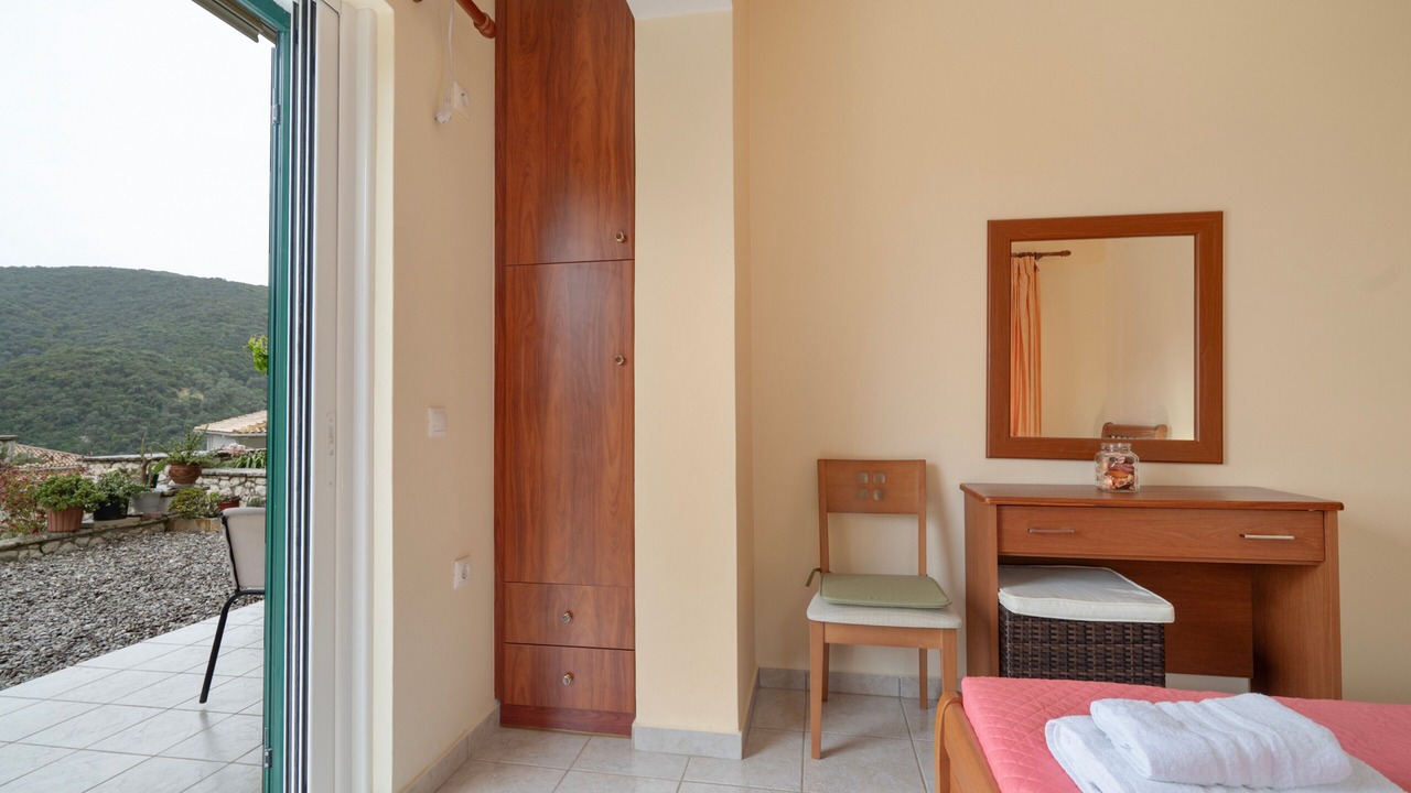 Photo of Bedroom in Mikros Gialos