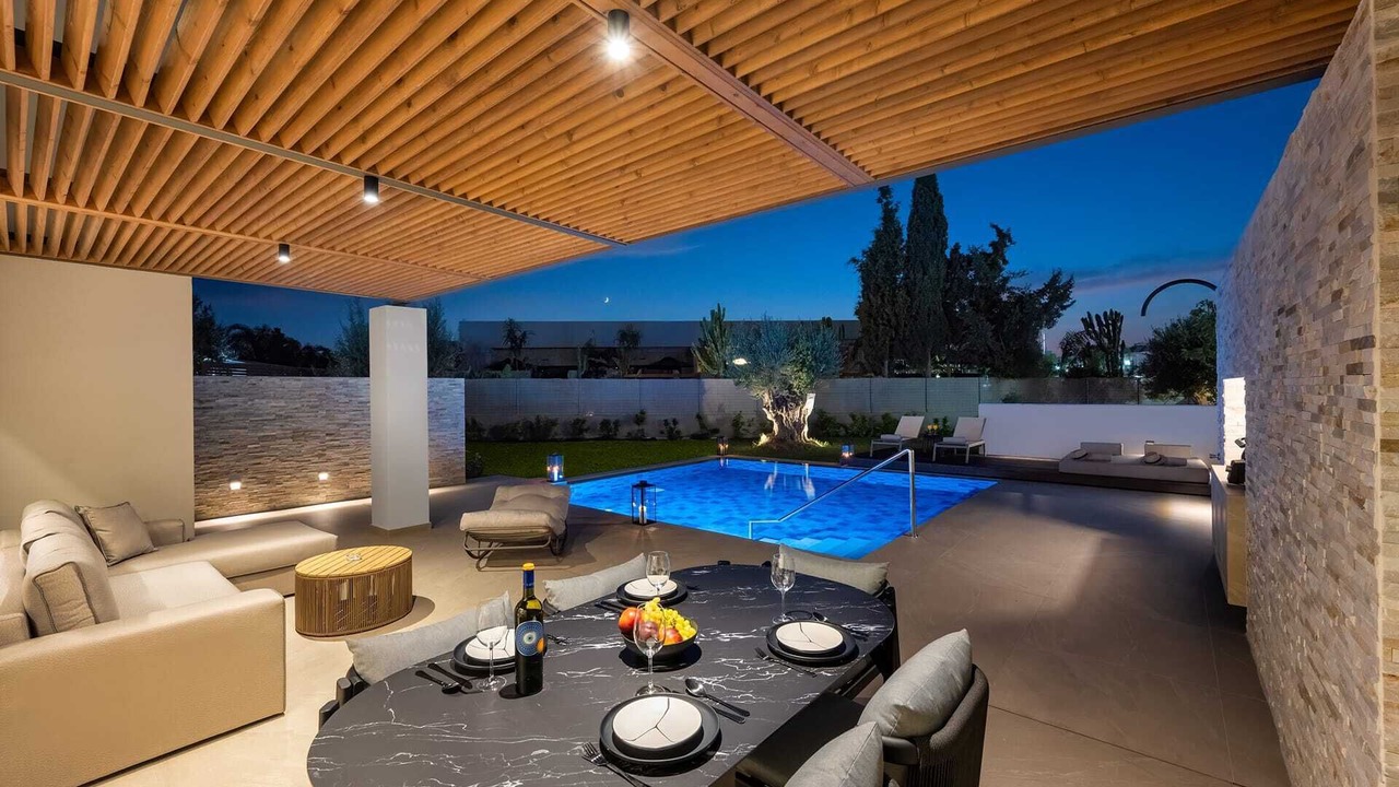 Photo of Outdoor in Ixia