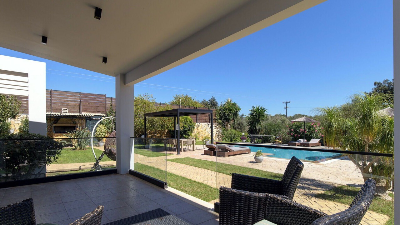 Photo of Patio Balcony in Dafnata