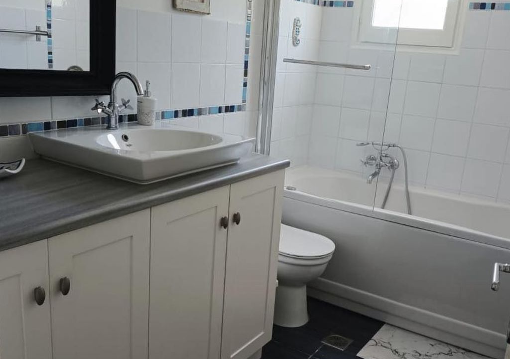 Photo of Bathroom in Chalikounas