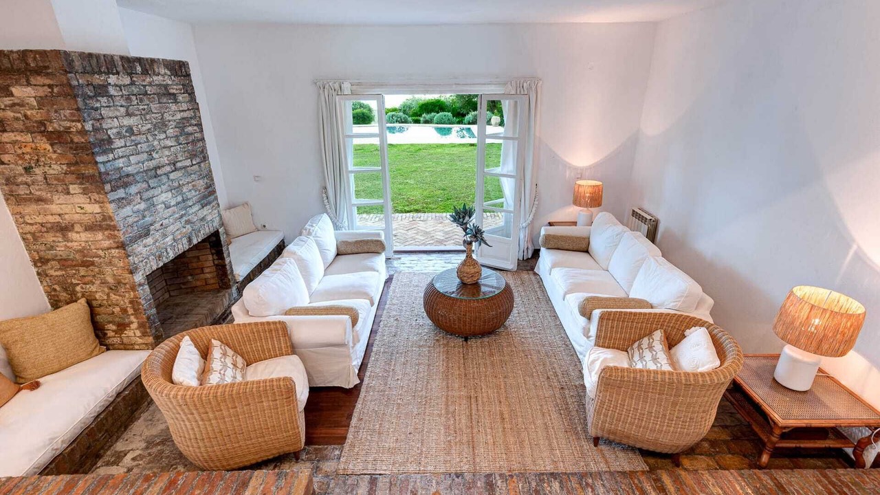 Photo of Livingroom in Pirgi