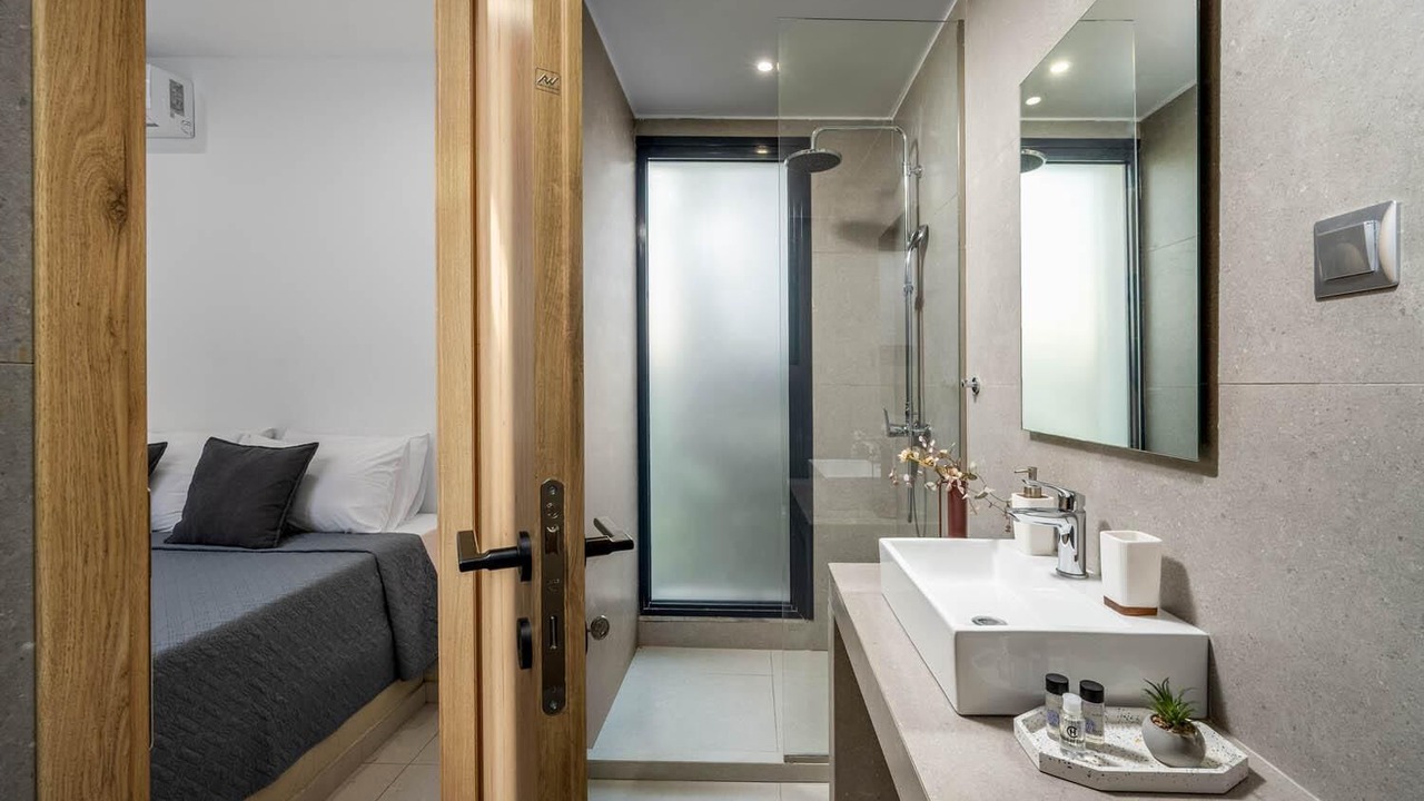 Photo of Bathroom in Petaloudes