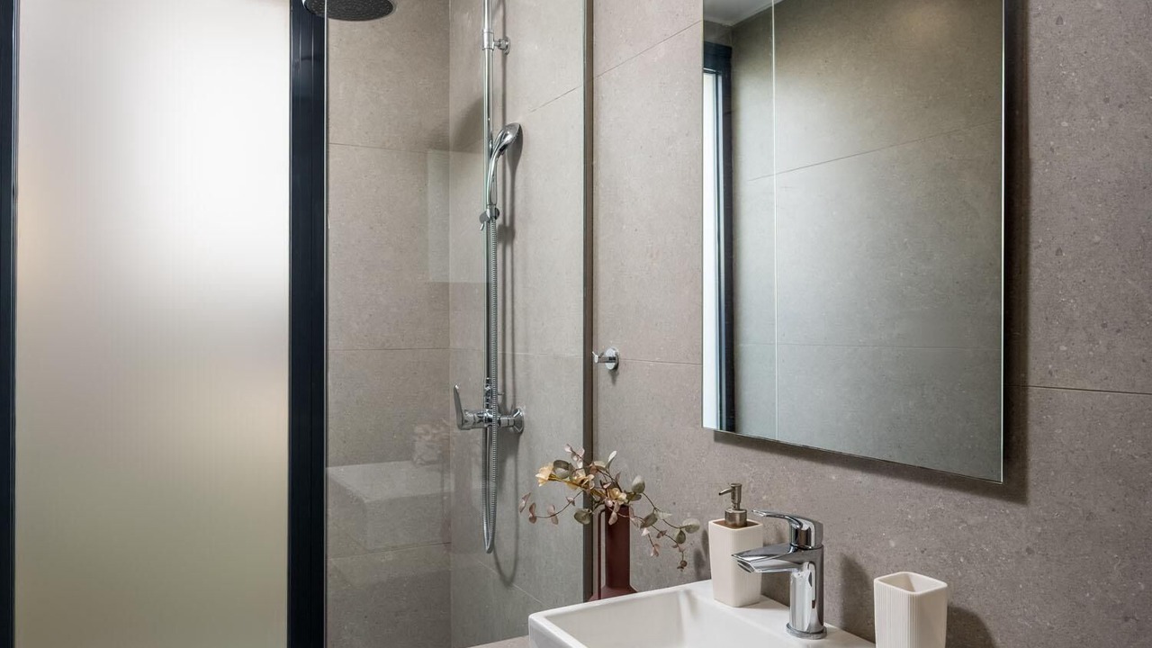 Photo of Bathroom in Petaloudes