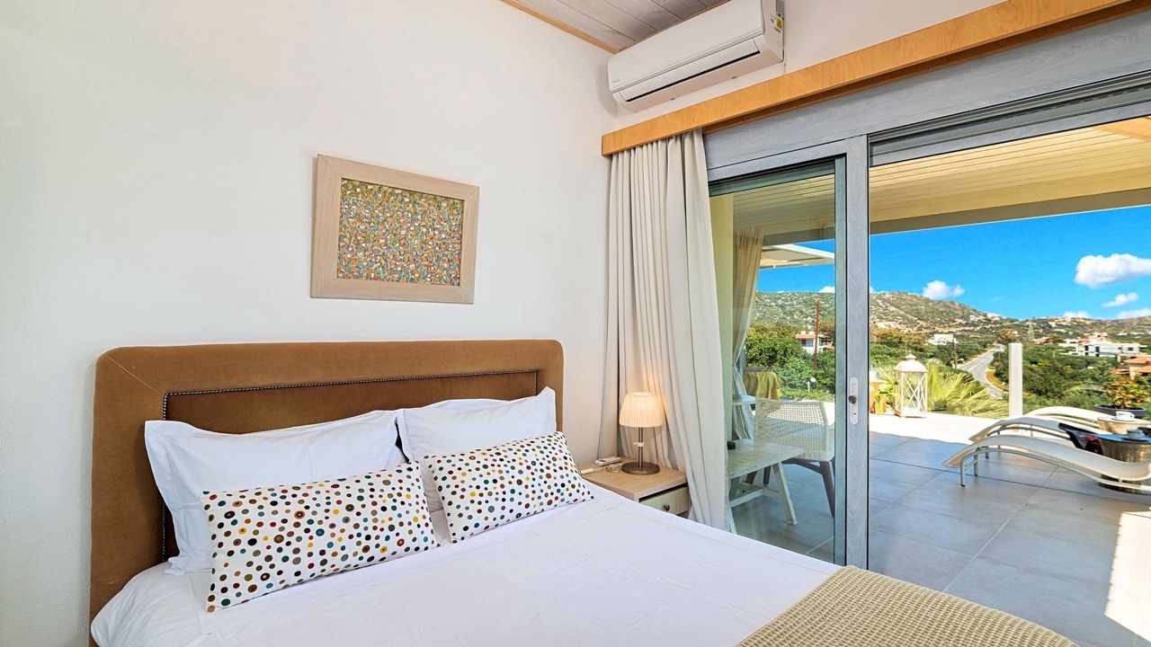 Photo of Bedroom in Vathi