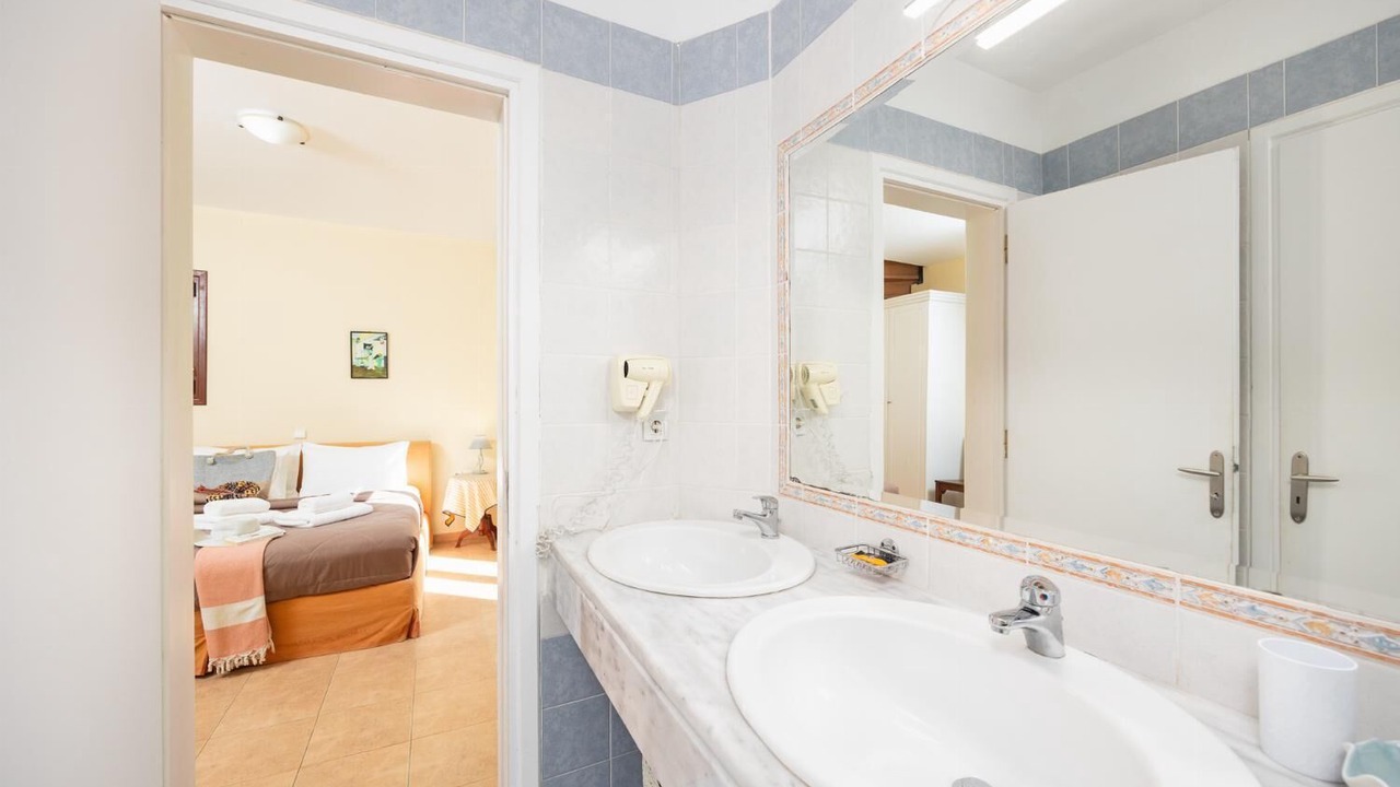 Photo of Bathroom in Plaka