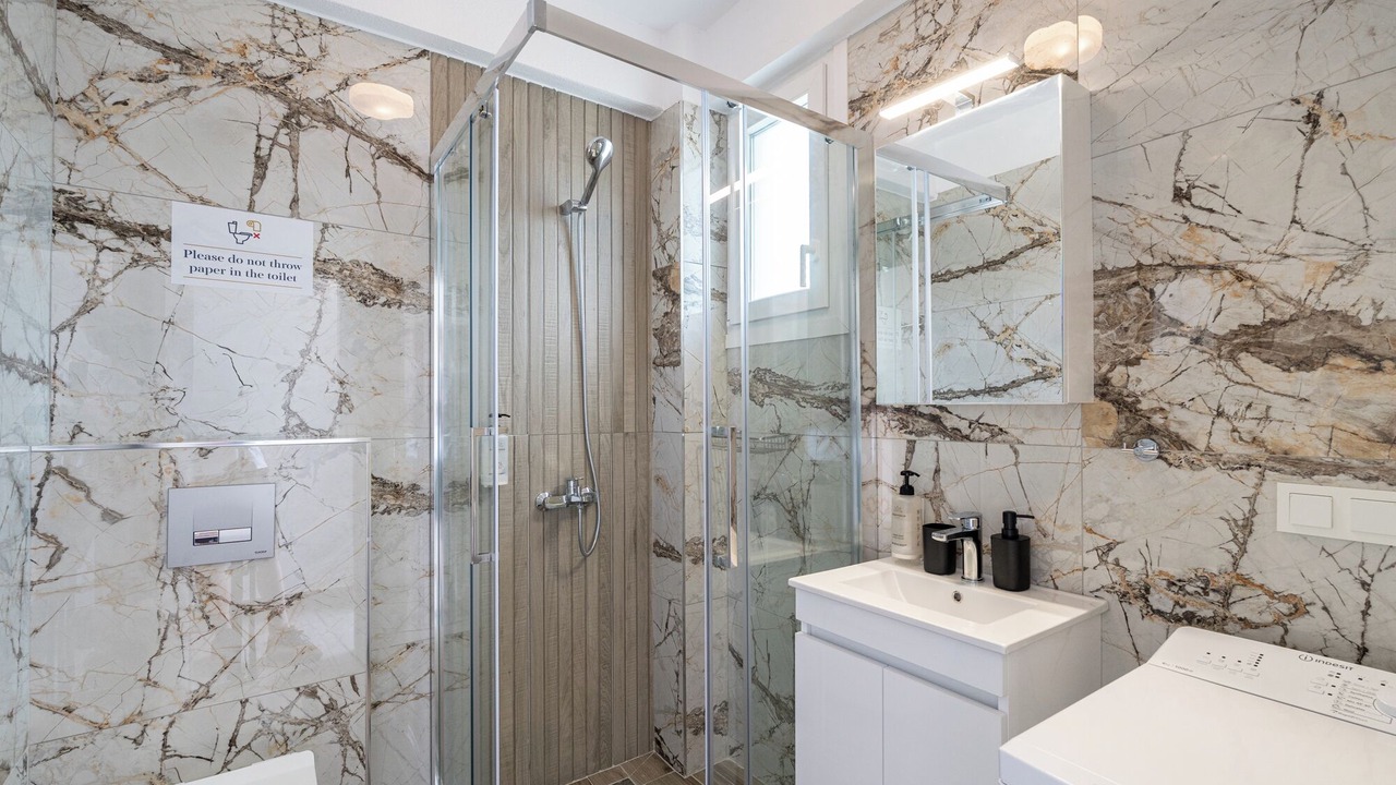 Photo of Bathroom in Pangaio