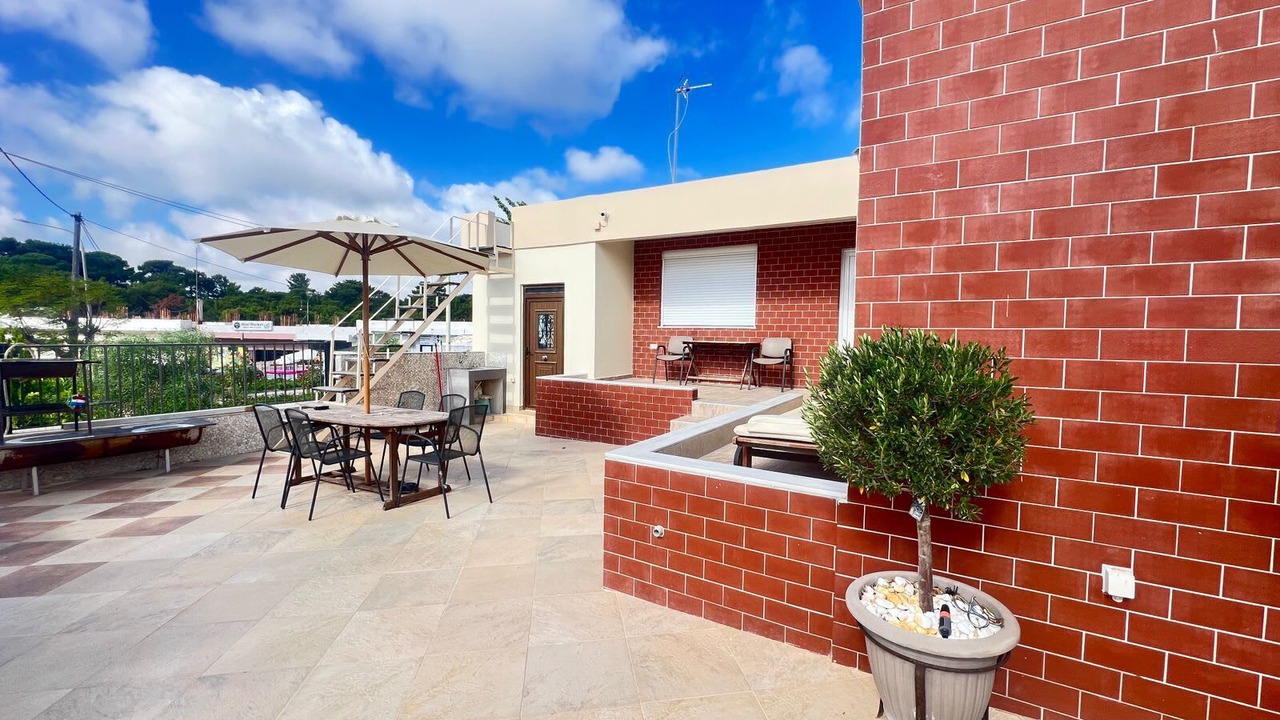 Photo of Outdoor in Ixia