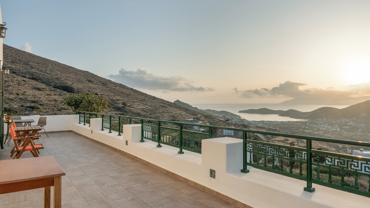 Photo of Patio Balcony in Ios