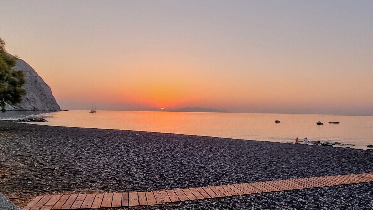 Photo of Others in Perissa