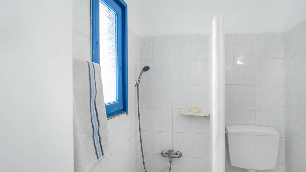 Photo of Bathroom in Perissa