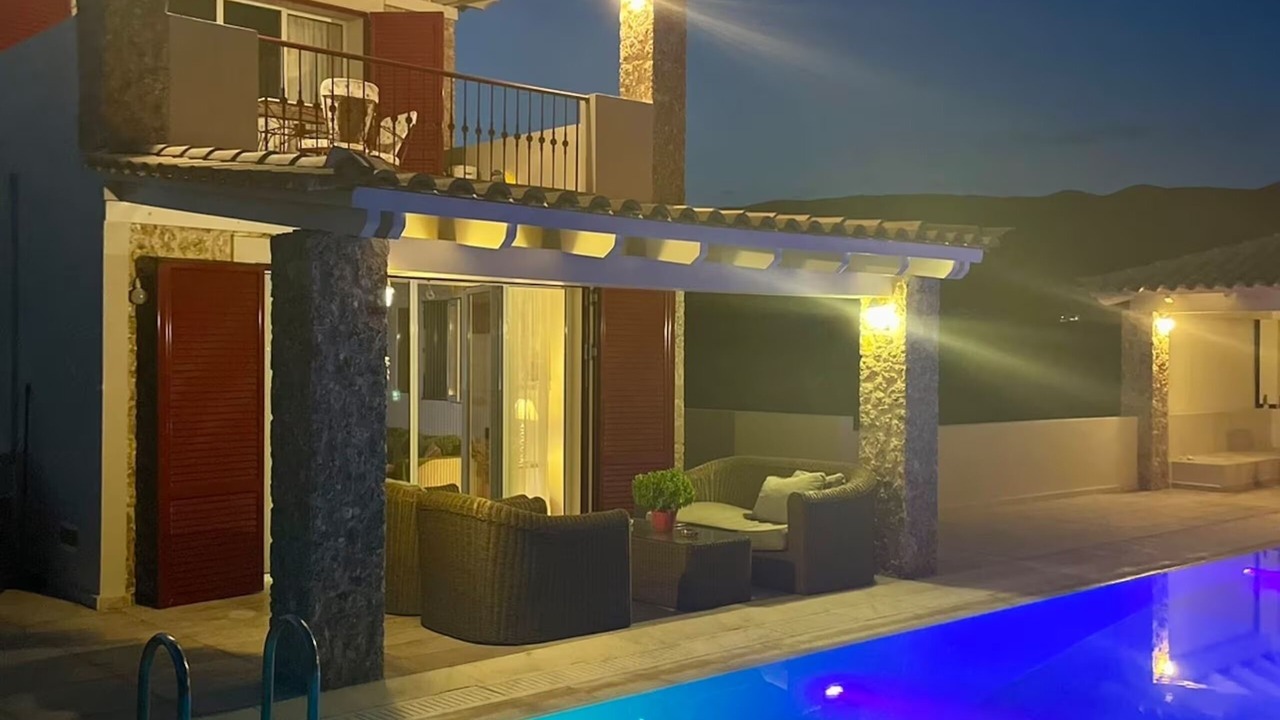 Photo of Outdoor in Plepi