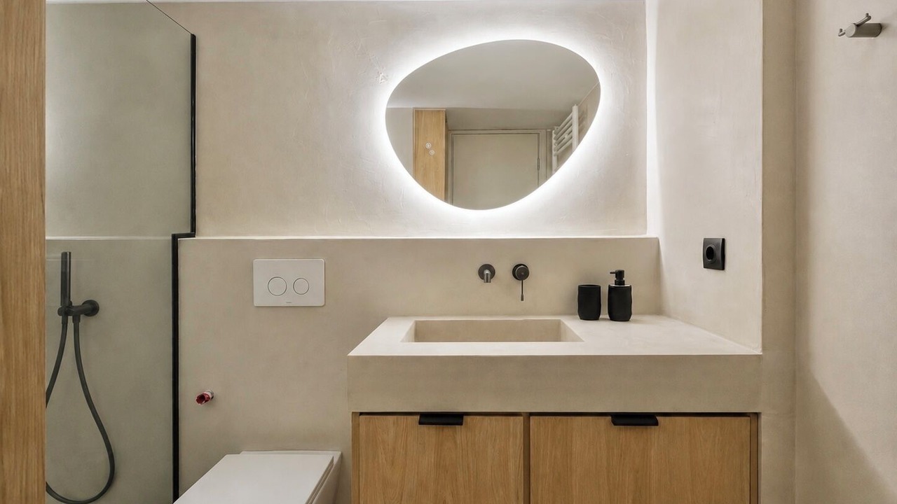 Photo of Bathroom in Nea Smirni