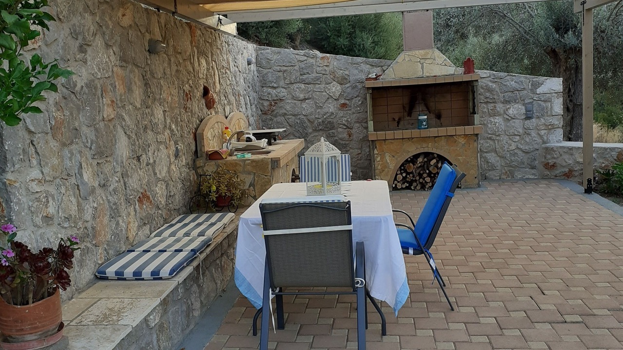 Photo of Outdoor in Melissopetra