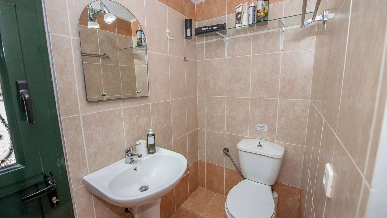 Photo of Bathroom in Antipernoi