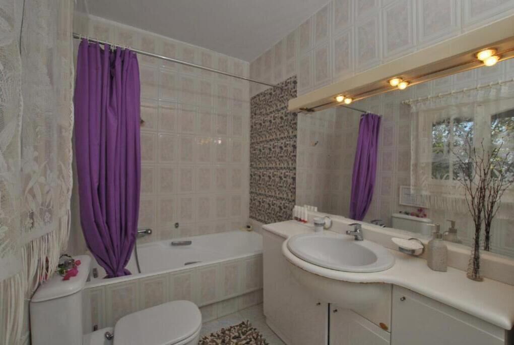 Photo of Bathroom in Lassi
