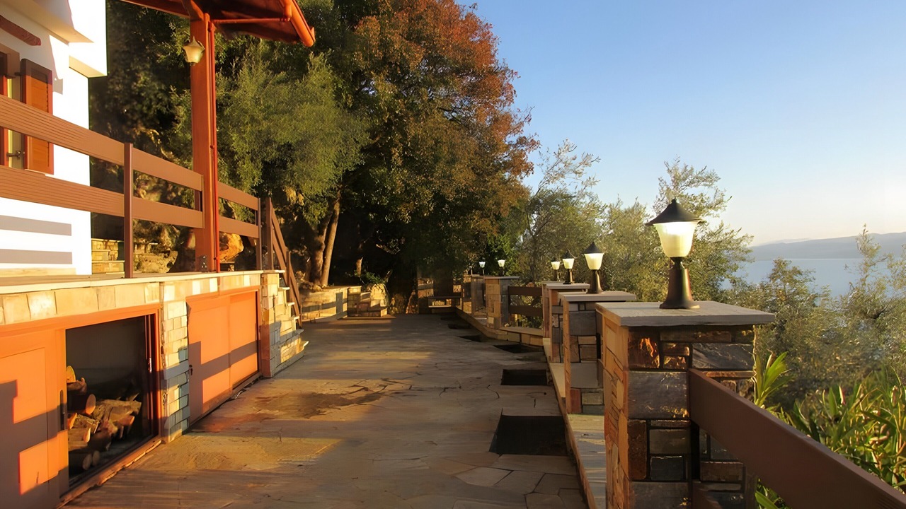 Photo of Patio Balcony in Kali Vrysi
