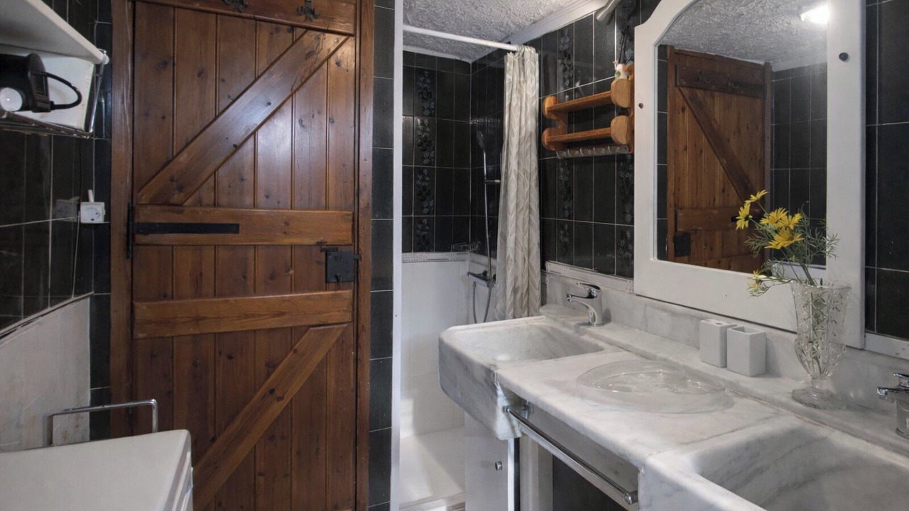 Photo of Bathroom in Loutraki