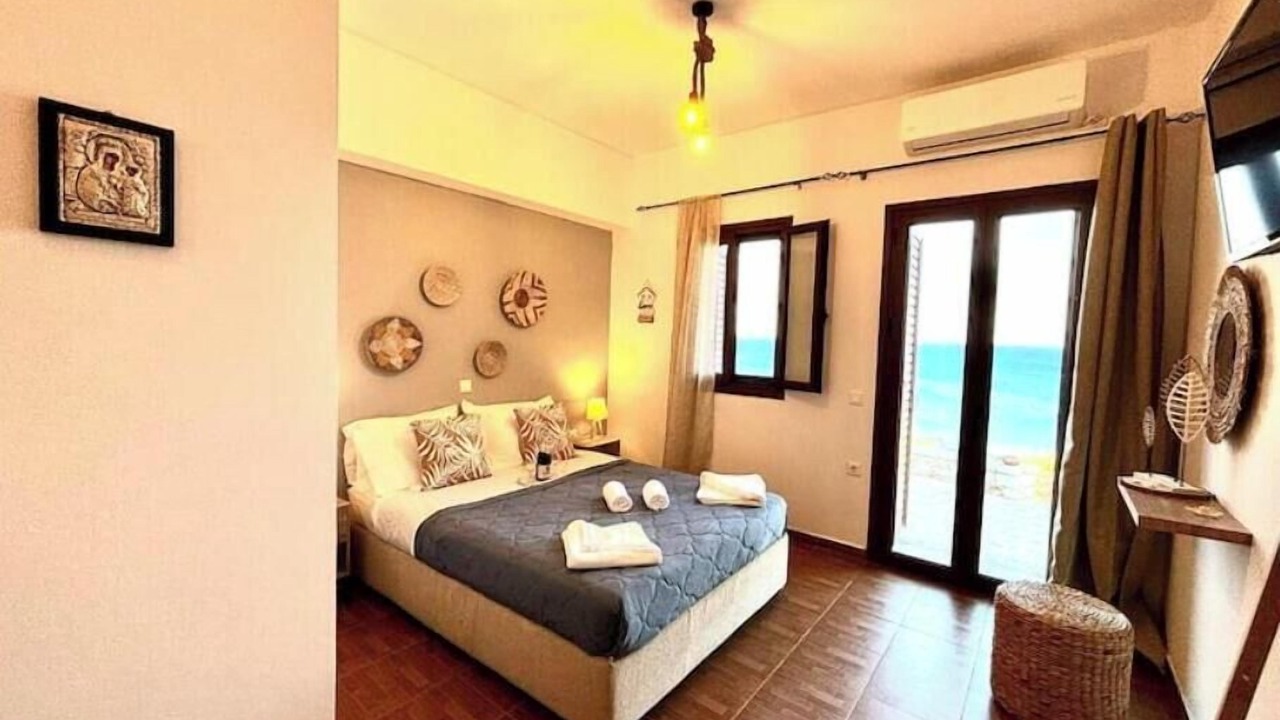 Photo of Bedroom in East Mani