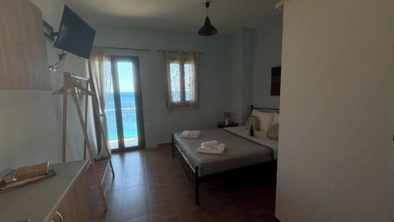 Photo of Bedroom in East Mani