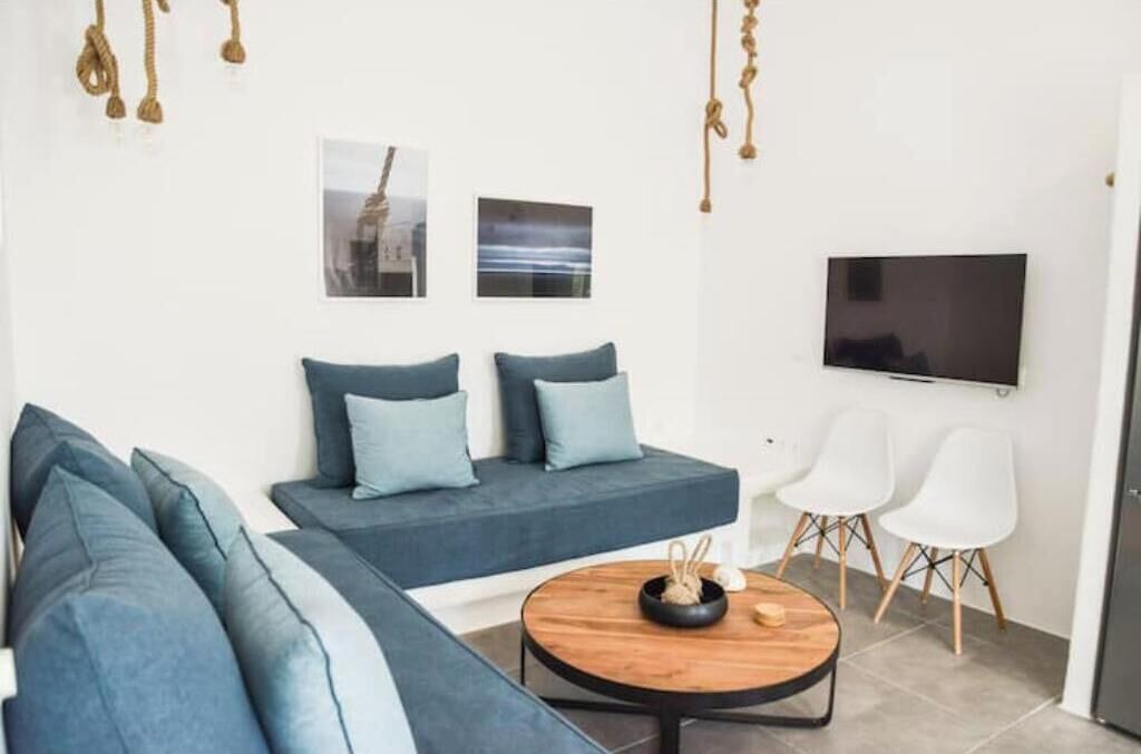 Photo of Livingroom in Adamas