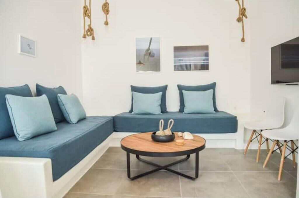 Photo of Livingroom in Adamas