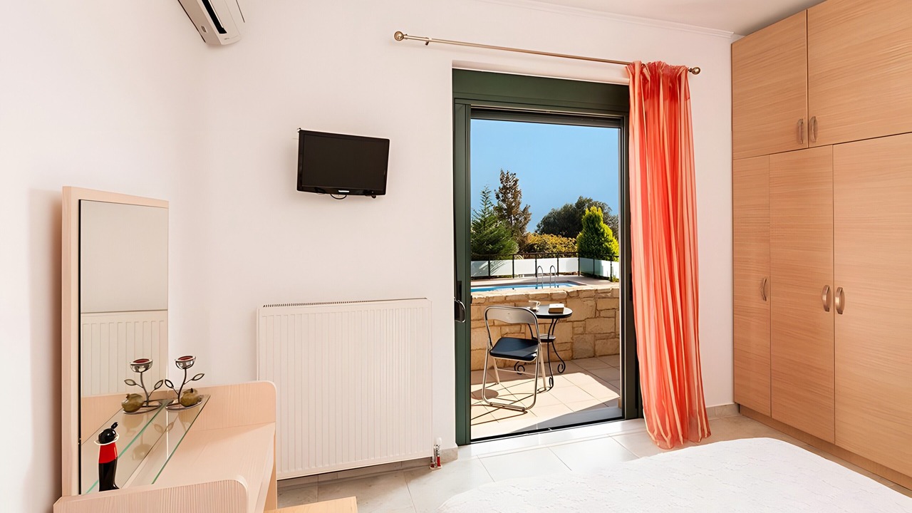 Photo of Bedroom in Megala Chorafia