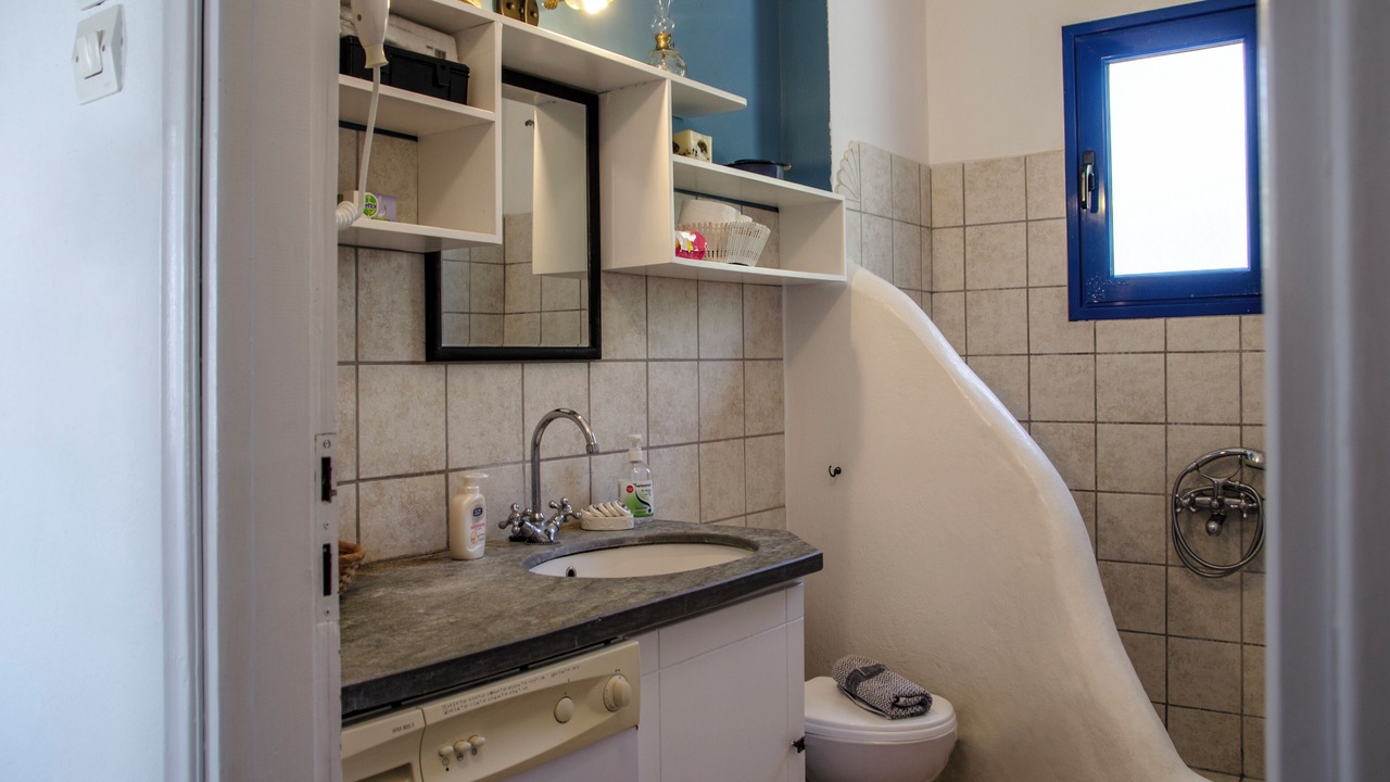 Photo of Bathroom in Tinos