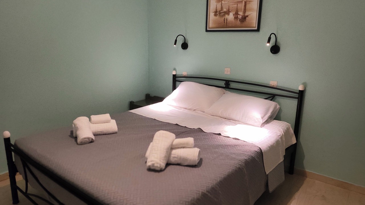 Photo of Bedroom in Malia