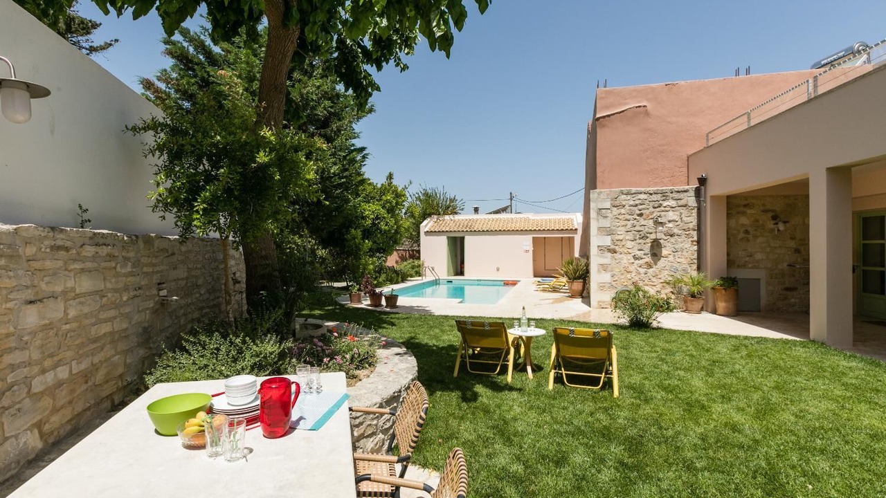 Photo of Outdoor in Armenoi