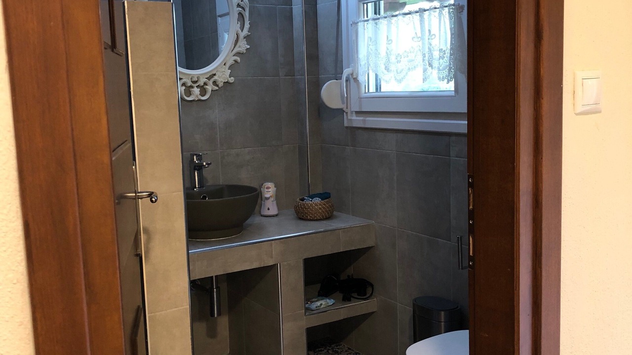 Photo of Bathroom in Thermaikos