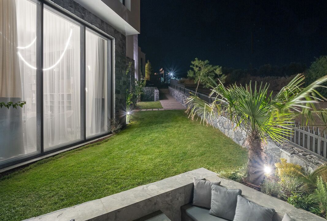Photo of Patio Balcony in Polichrono